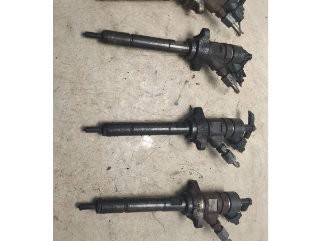 Vstřikovač 0445110239 Peugeot Partner