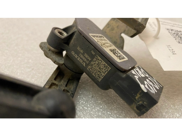 Передний датчик высоты подвески