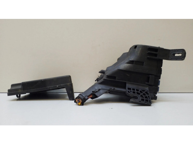 Блок предохранителей 8V5114B144BA, 8V5114A07CA Ford Fiesta