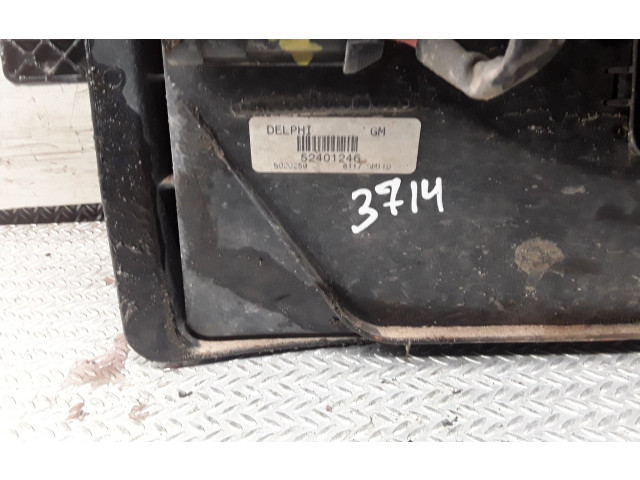 Вентилятор радиатора 52401246 Opel Meriva A