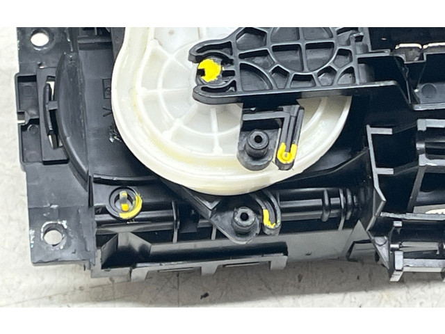 Блок управления климат-контролем 7H0820045AJ9B9, 4220365   Volkswagen Transporter  Caravelle T5