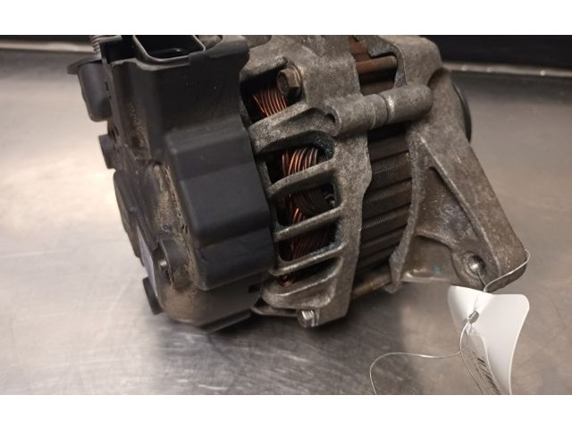 Генератор 373002B300   KIA Venga      