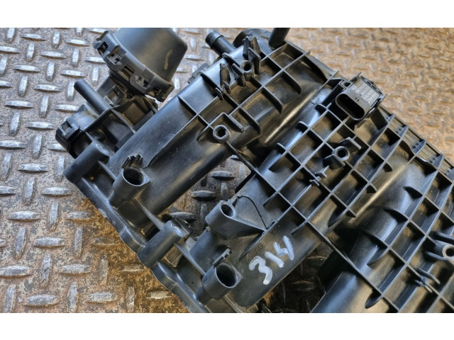 Всасывающий коллектор 06L133201 Audi Q5 SQ5