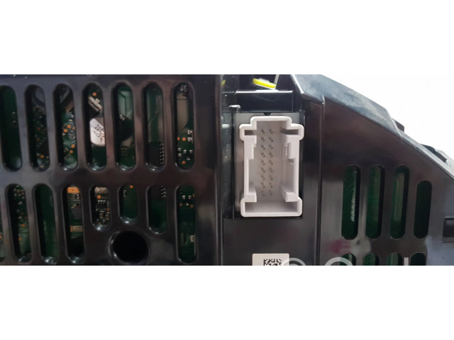 Přístrojová deska Mercedes-Benz E W212 2012 A2129002010, A2C53257171