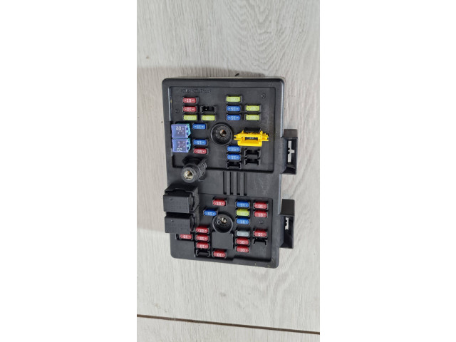 Pojistková skříňka 96821082, 86070098 Chevrolet Captiva 2008