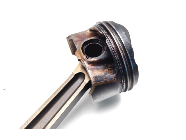  Поршень с шатуном M1JJ M1JJ  Ford Ecosport  