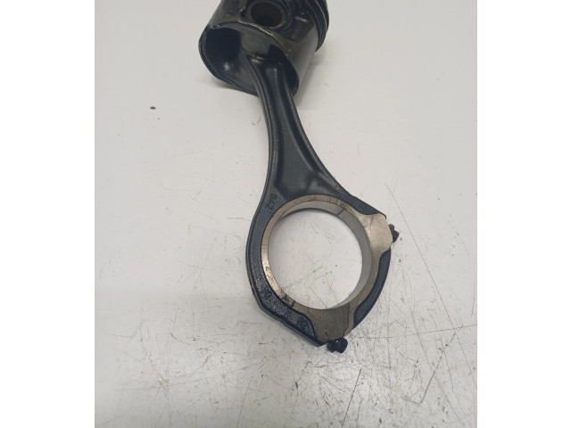 Píst 0830923 Mercedes-Benz E W211