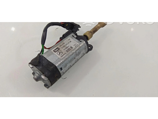 Ручка стеклоочистителей A2205400288   Mercedes-Benz S W220