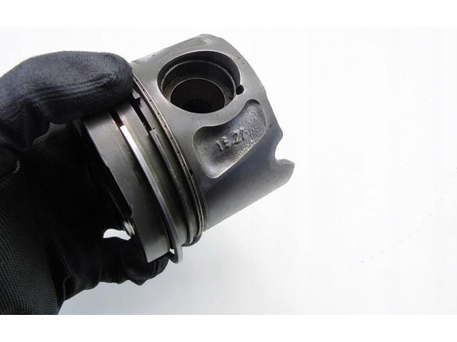 Поршень 8375 Maserati Ghibli