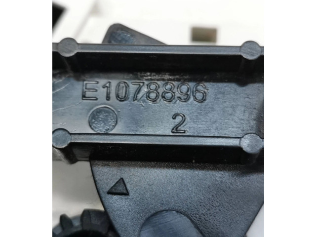 Блок управления климат-контролем E1078896   Peugeot 108