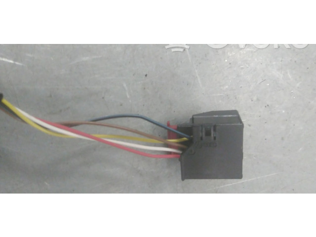 Зеркало электрическое Audi A1 2010 - 2018 года