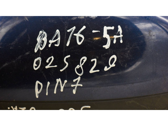 Зеркало электрическое Volvo V70 2000 - 2004 года