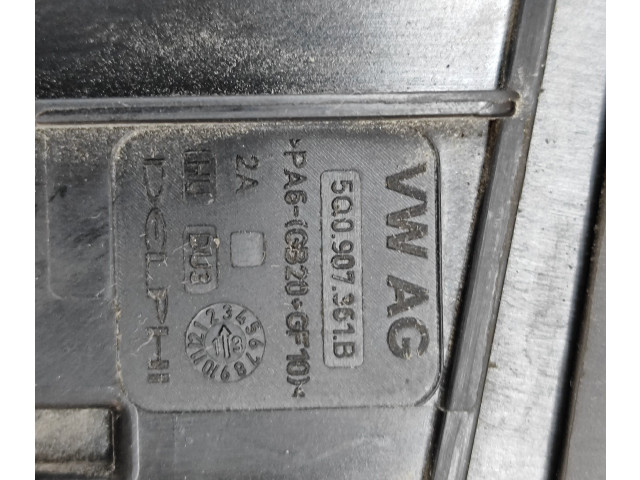 Блок предохранителей 5Q0907361B Skoda Octavia Mk3 (5E)