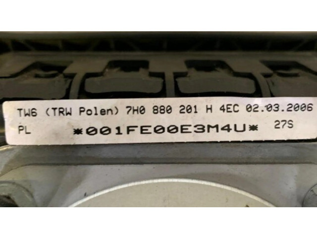 Подушка безопасности водителя 7H0880201   Volkswagen Transporter - Caravelle T5