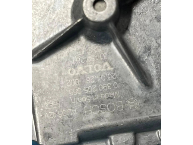 Моторчик заднего дворника 0390205055, 31457261 Volvo XC40