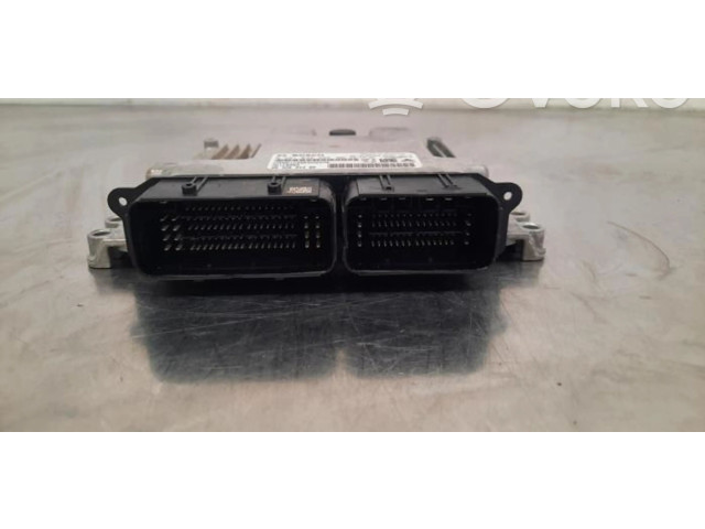 Блок управления двигателя 9832694380   Opel Combo E