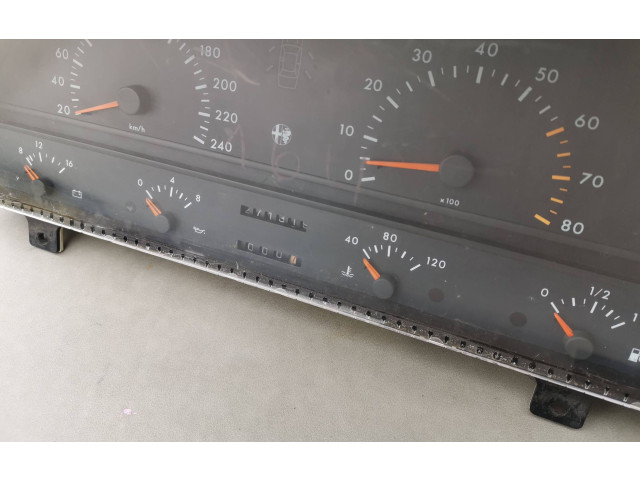 Přístrojová deska Alfa Romeo 164 1991