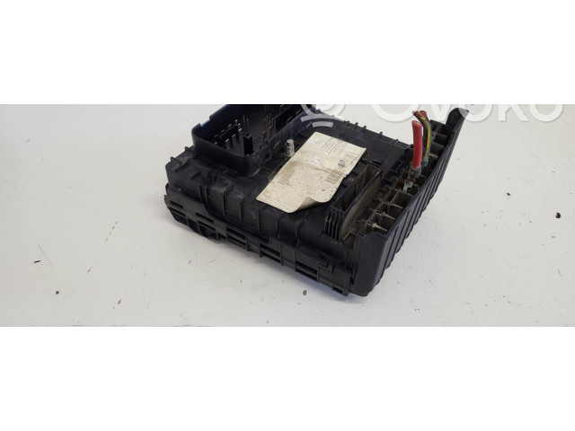 Рулевая рейка  Блок предохранителей 1K0937819D, 2K1937535AB   Volkswagen Caddy 2004 - 2010 года