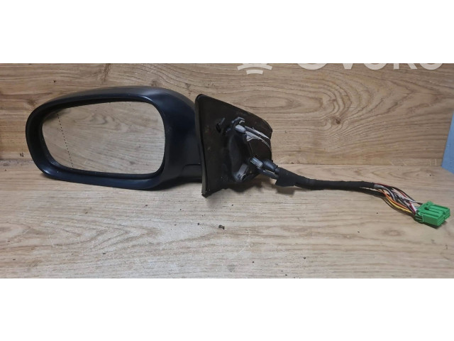 Зеркало электрическое        Volvo V70  2000 - 2004 года   