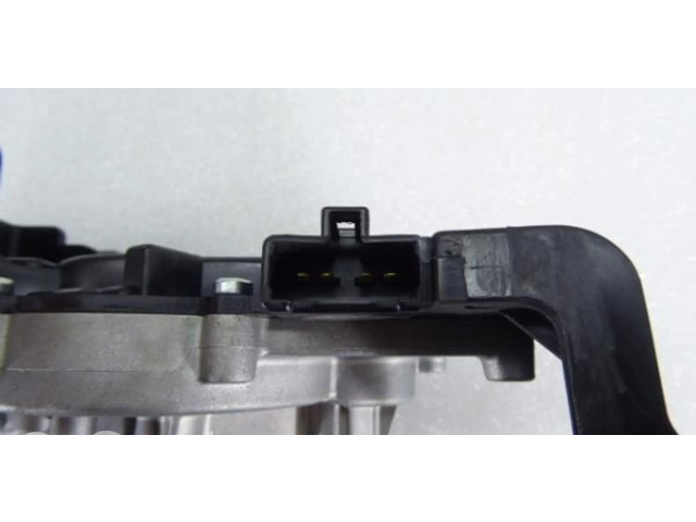 Моторчик заднего дворника 98700-C5000 KIA Sorento IV