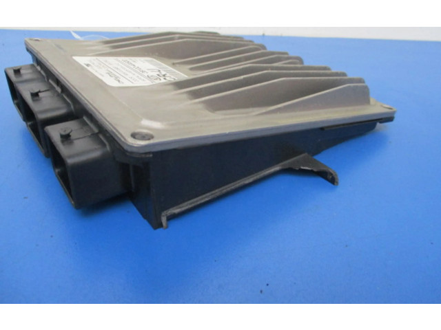 Řídící jednotka KIA Carnival 2004