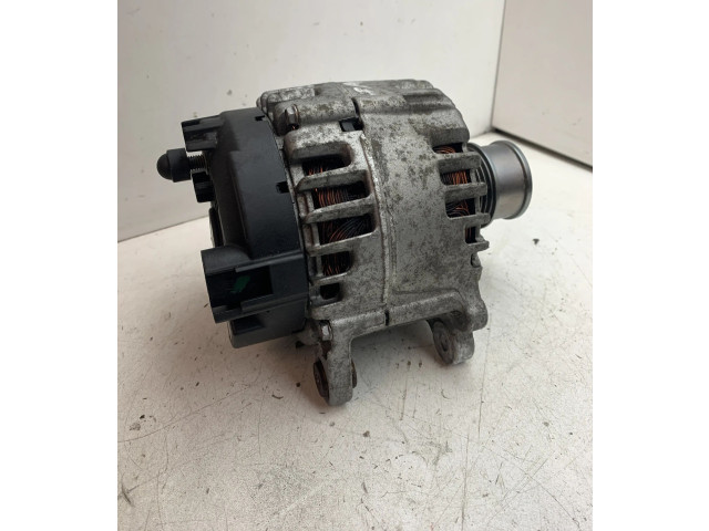 Генератор 04C903023K Volkswagen Golf Sportsvan