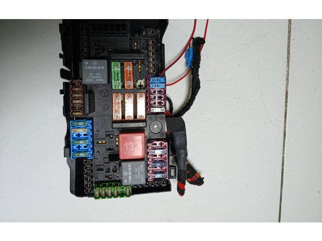 Pojistková skříňka A0009822923 Mercedes-Benz EQC 2020