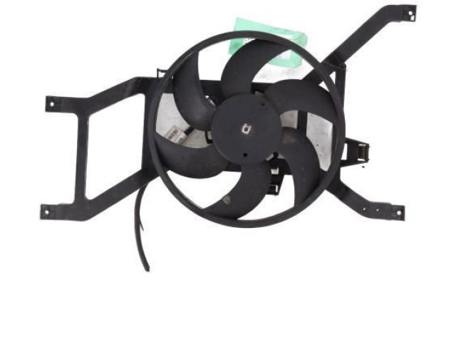 Вентилятор радиатора     214817807R    Dacia Sandero 