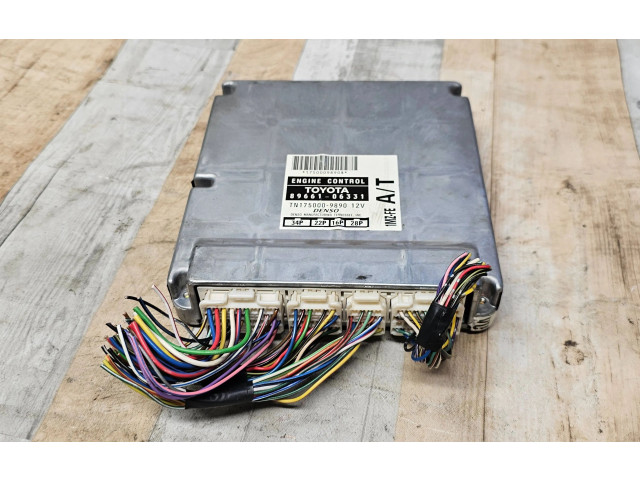 Řídící jednotka 8966106331, 1750009890 Lexus ES 250 - 300 - 330 1997