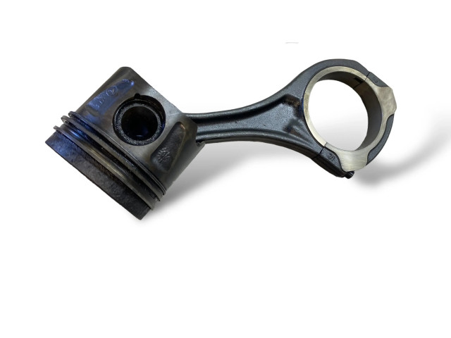 Píst M642, OM642 Mercedes-Benz S W221 pro naftový motor 3.0 OM 642.930 CDi