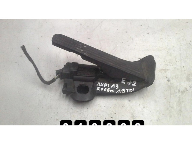 Педаль акселератора