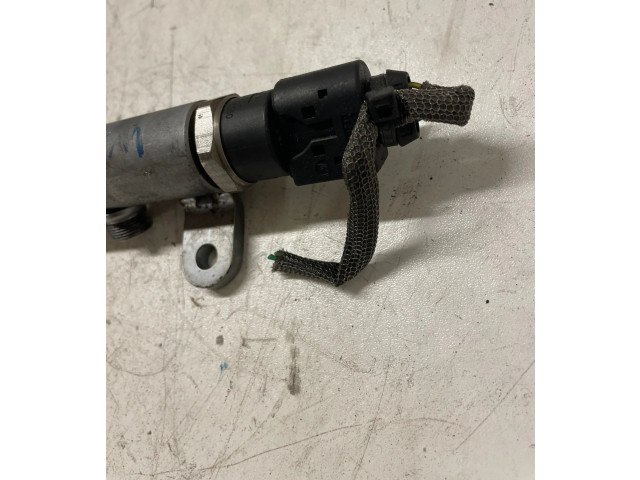 Топливная рампа A6420700695, 0281002504   Mercedes-Benz ML W164   для двигателя OM 642.940