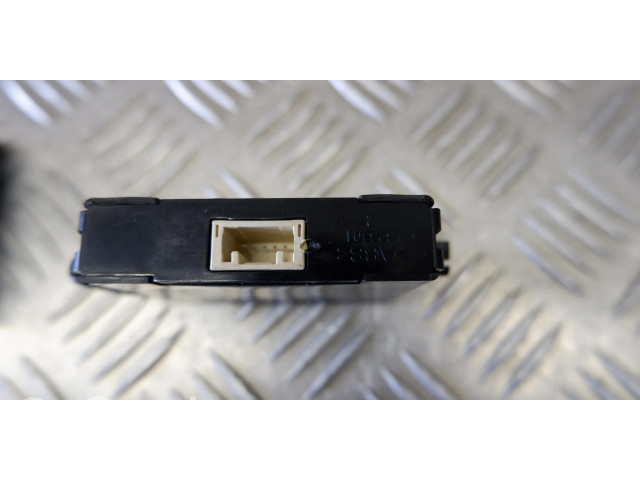 Řídící jednotka 8999030470, 8978430070 Lexus GS 250 350 300H 450H 2015