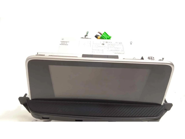 Радио/ проигрыватель CD/DVD / навигация