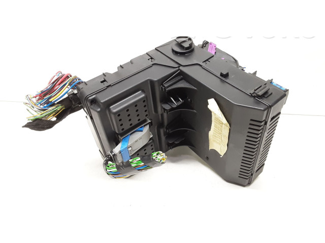 Блок предохранителей 30786475, 28062212 Volvo V70