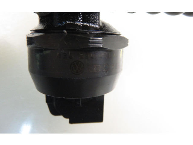 Форсунка 0414720039, 038130073AL    Audi A3 S3 8L  ASZ 