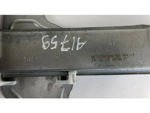 Передний двигатель механизма для подъема окон