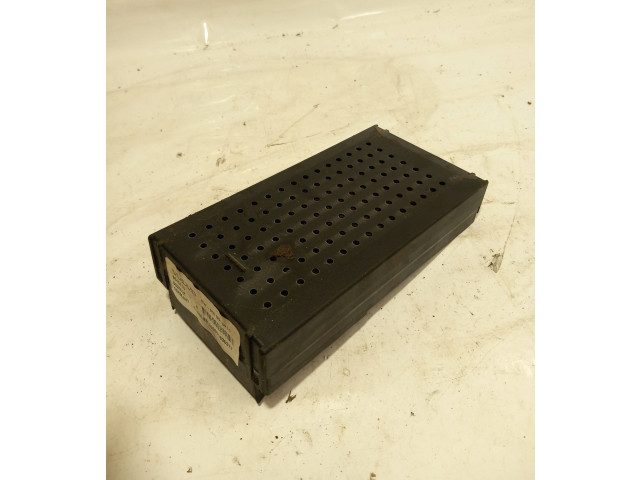 Блок предохранителей  8645411, 8645411   Volvo V70    