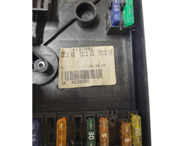 Блок предохранителей 1K0937125, 4232091   Volkswagen Jetta V    