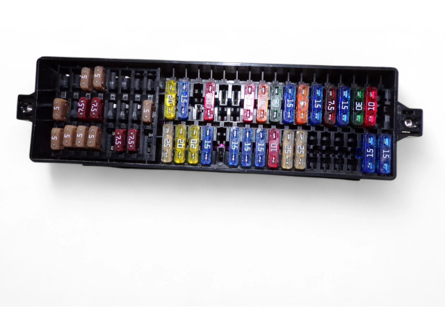 Блок предохранителей Skoda Fabia Mk2 (5J)