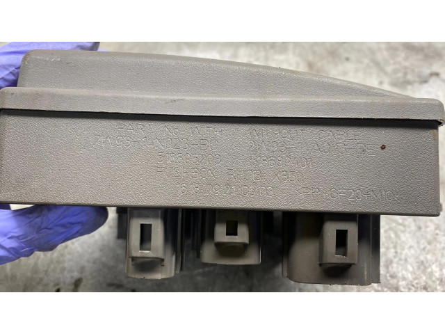 Блок предохранителей 518806206, 2W9314A073BE Jaguar XJ X350