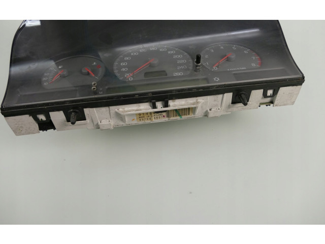 Панель приборов 9148926   Volvo S70  V70  V70 XC       