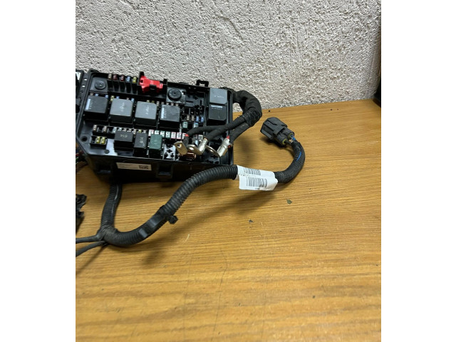 Блок предохранителей  8888752265, 31473880   Volvo XC40    