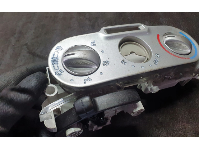 Блок управления кондиционера воздуха / климата/ печки (в салоне)