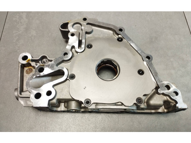 Масляный насос 04E115105BA Skoda Octavia Mk4