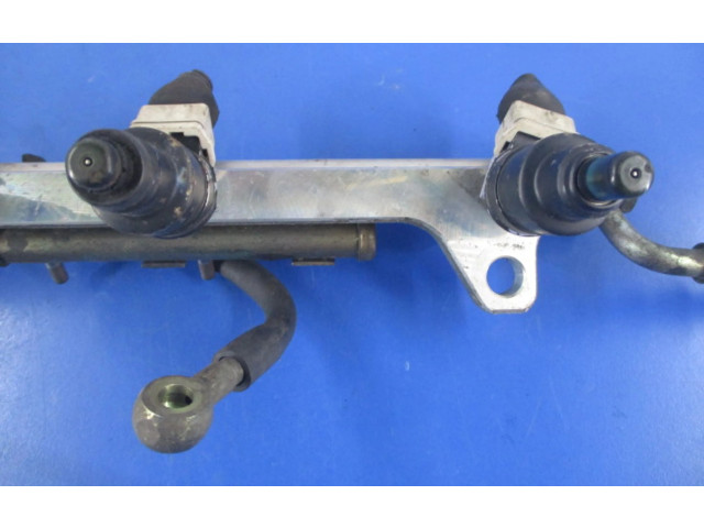 Vstřikovací lišta Toyota Carina T170