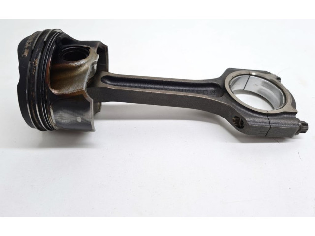 Píst RFCM5G6205EC, M2DA Ford C-MAX II M2DA