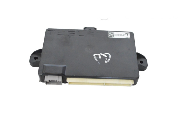 Turbodmychadlo Блок управления дверью 104549000G Tesla Model X L2S