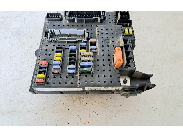 Блок предохранителей 30786646   Volvo V70    