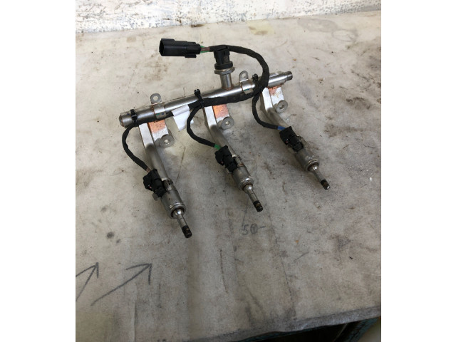 Топливная рампа 32257109 Volvo XC40 1.5